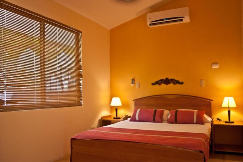 Villas San Angel Sardinal Esterno foto